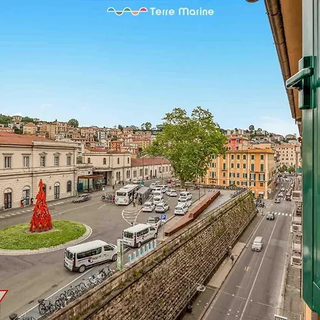 Platform Zero, Terre Marine Apartamento La Spezia